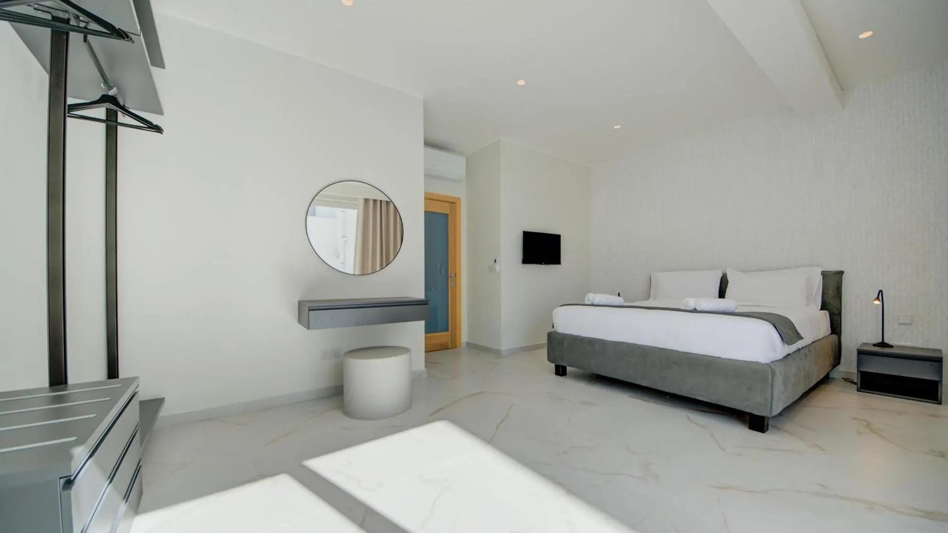 Mayfair By Premier Suites Mt Is-Swieqi Malta