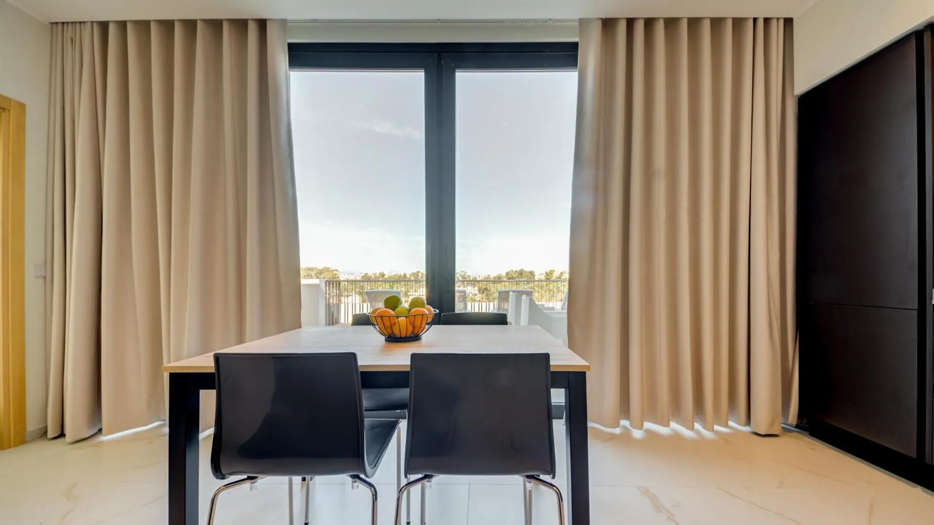 Lejlighedshotel Mayfair By Premier Suites Mt Is-Swieqi